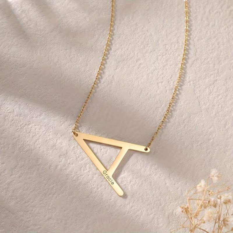 قلادات مخصصة بحرف أولي أو اسم  - مراجعة Men Accessories Neck Chain وسعره