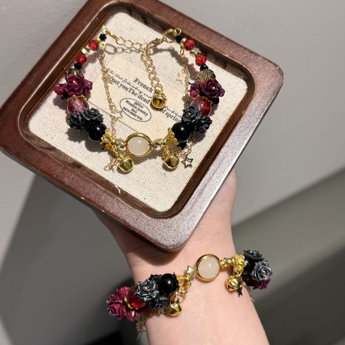 أساور نسائية مرصعة بالخرز بتصم - مراجعة Men Accessories To Gift وسعره